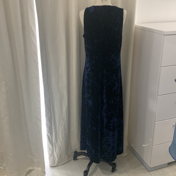 NWT Navy Velvet Maxi Dress size M - Picture 7 of 17